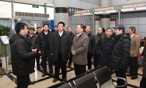 党委书记王建中,校长朱光率团赴北京航空航天大学调研